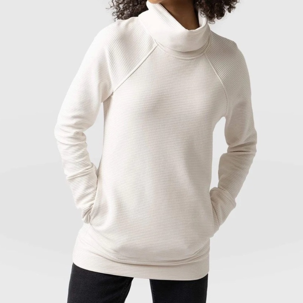 NWT SAINT + SOFIA OTTOMAN RIB TURTLE NECK - CREAM